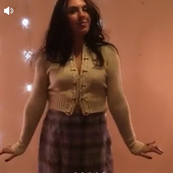 🕯❄️ Beaded Cardigan ❄️🕯 - Picture 8 of 8